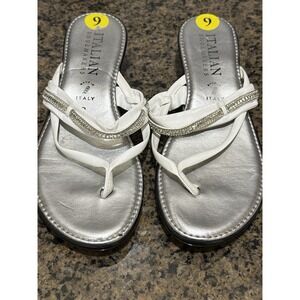 Italian Shoemakers Silver Rhinestone Flip Flops Sandals Size 9 Made in Italy